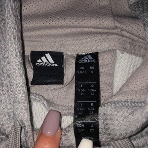 Long sleeve Adidas crop top